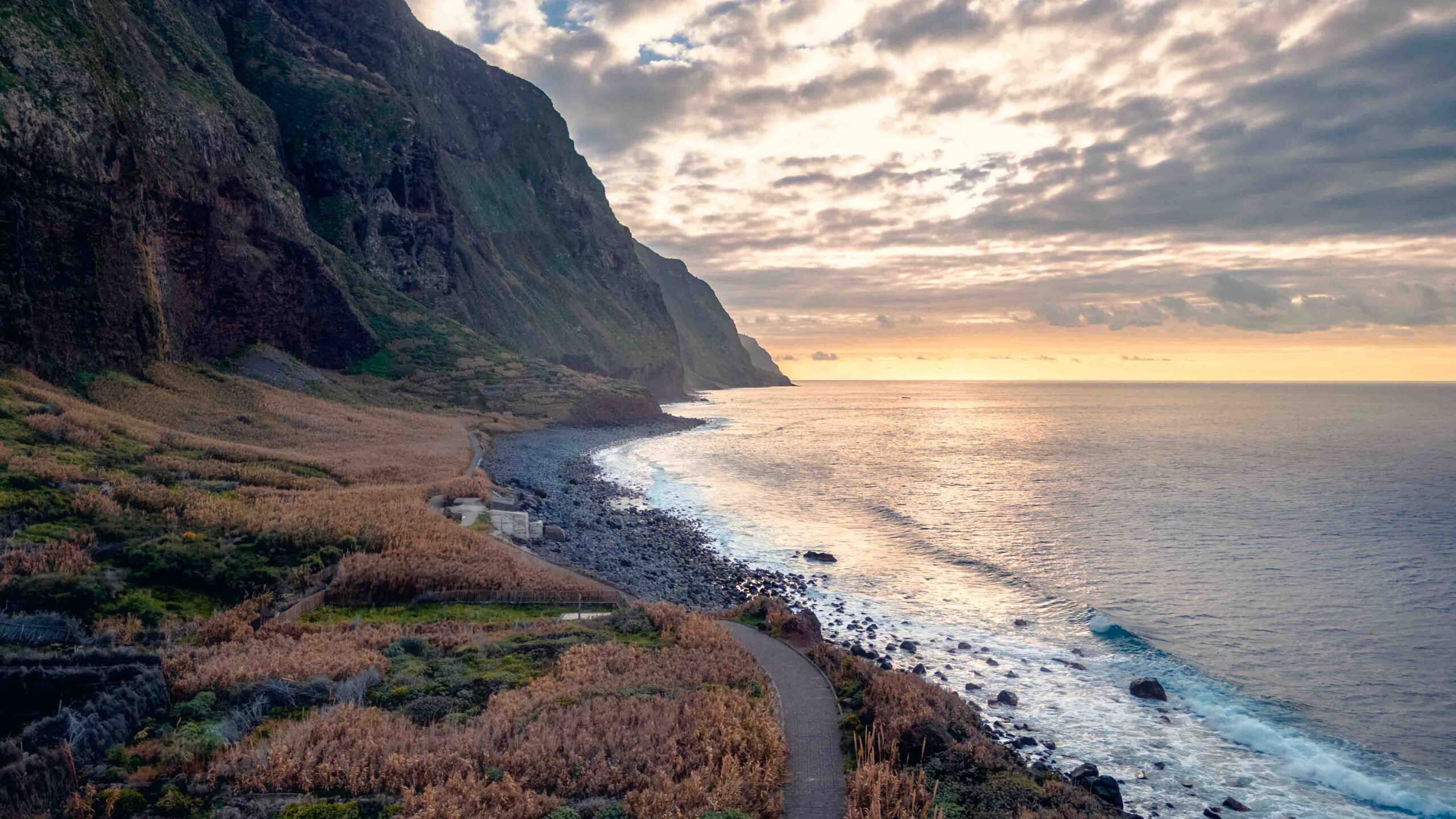 Achadas da Cruz cable car Madeira