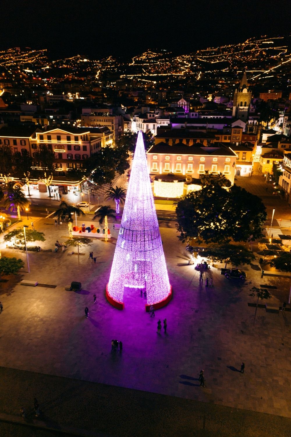 Praca do Povo Christmas lights Funchal photo 3